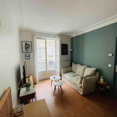 Apartament Quartier Tour Eiffel Paryż
